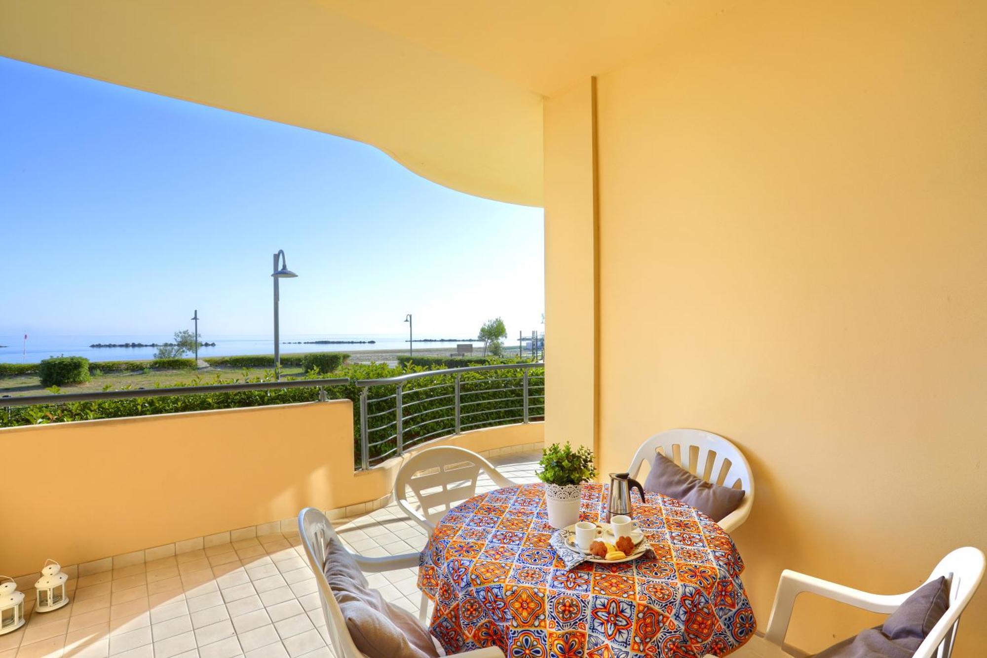Mazzarosa Residence Roseto Degli Abruzzi Ngoại thất bức ảnh