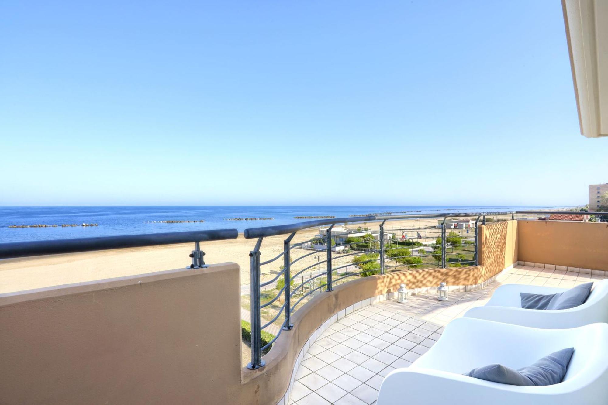 Mazzarosa Residence Roseto Degli Abruzzi Ngoại thất bức ảnh