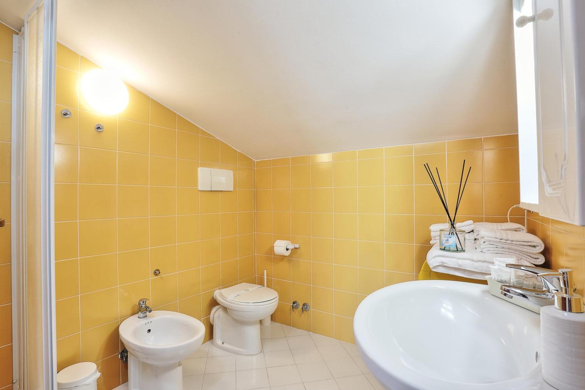 Mazzarosa Residence Roseto Degli Abruzzi Ngoại thất bức ảnh