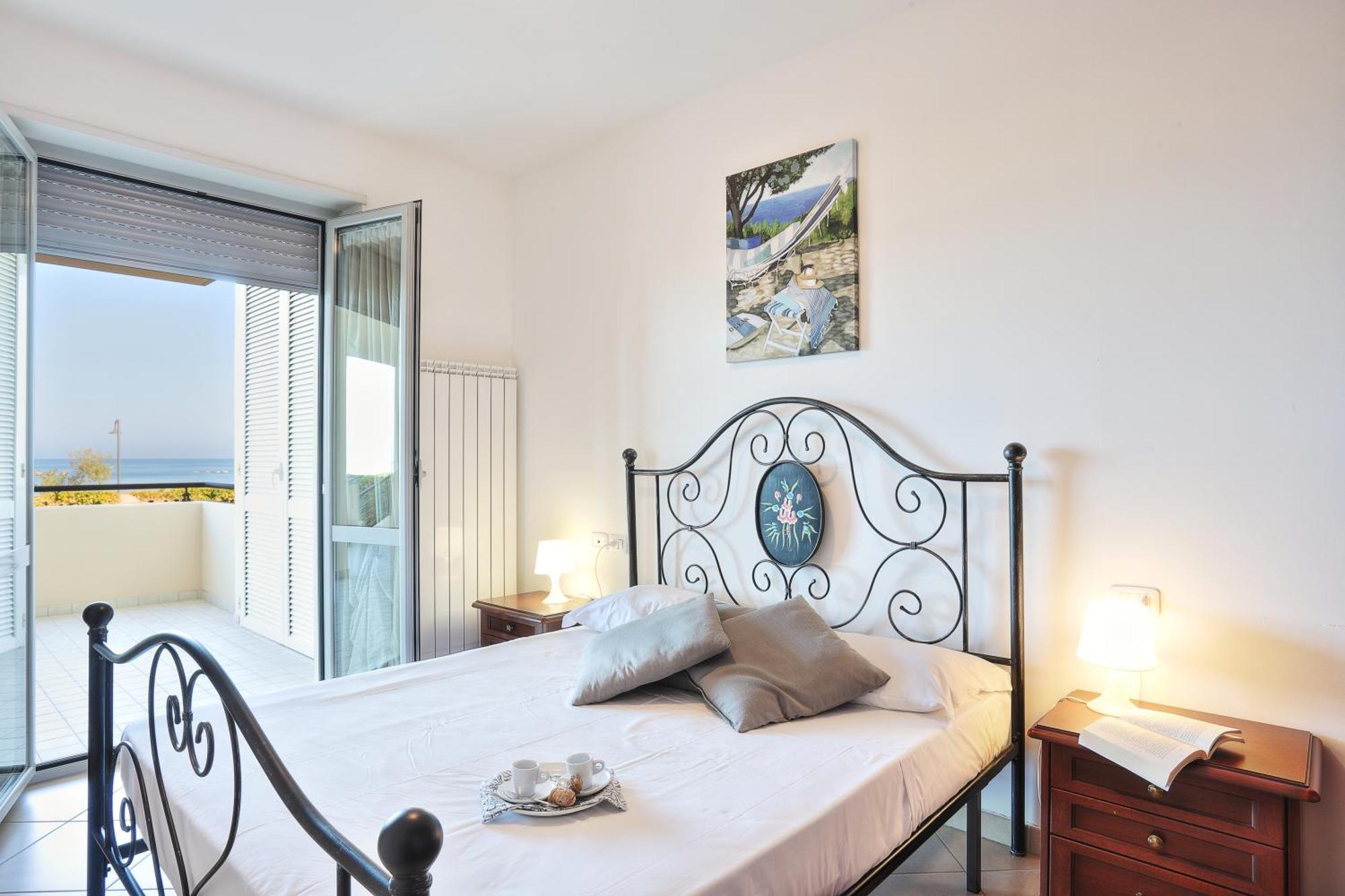 Mazzarosa Residence Roseto Degli Abruzzi Ngoại thất bức ảnh