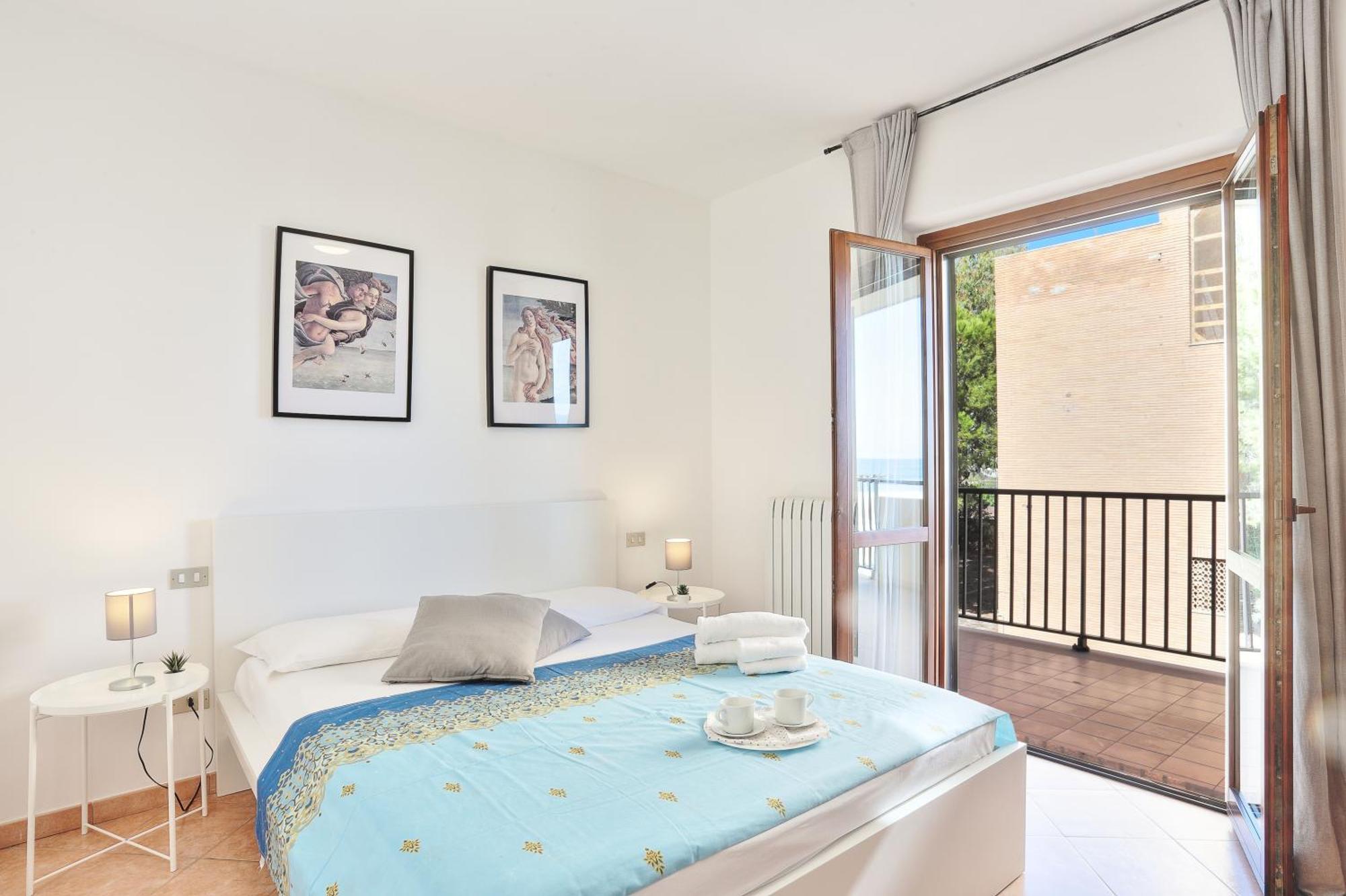 Mazzarosa Residence Roseto Degli Abruzzi Ngoại thất bức ảnh